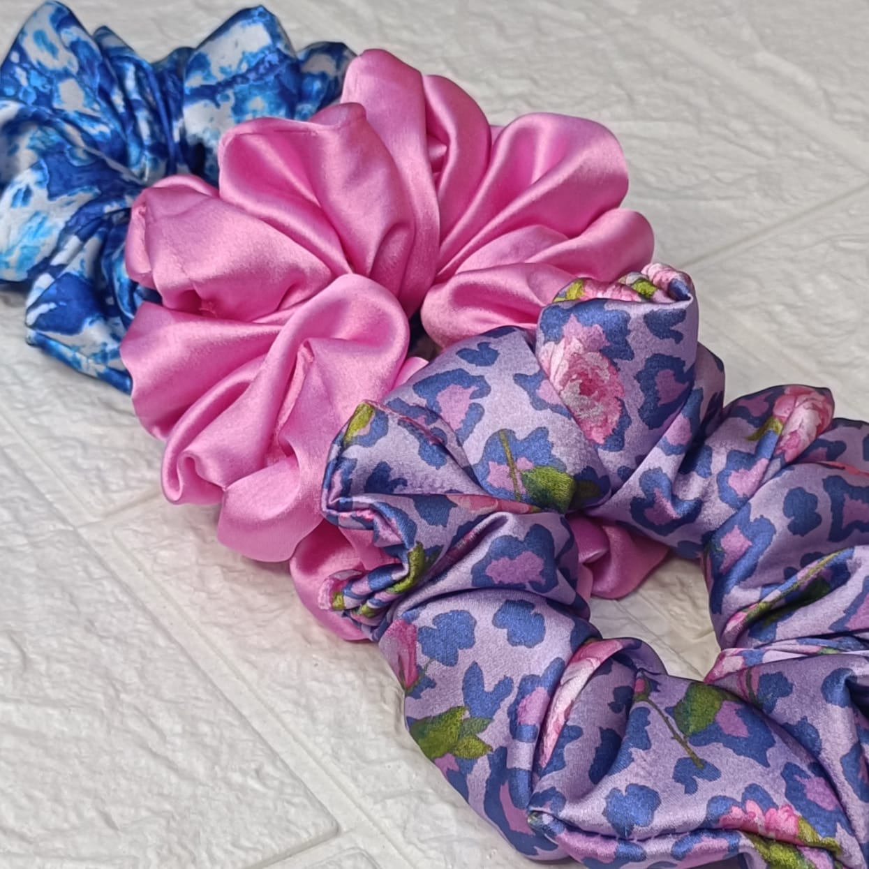 Miraya Satin Scrunchies - Set of 3