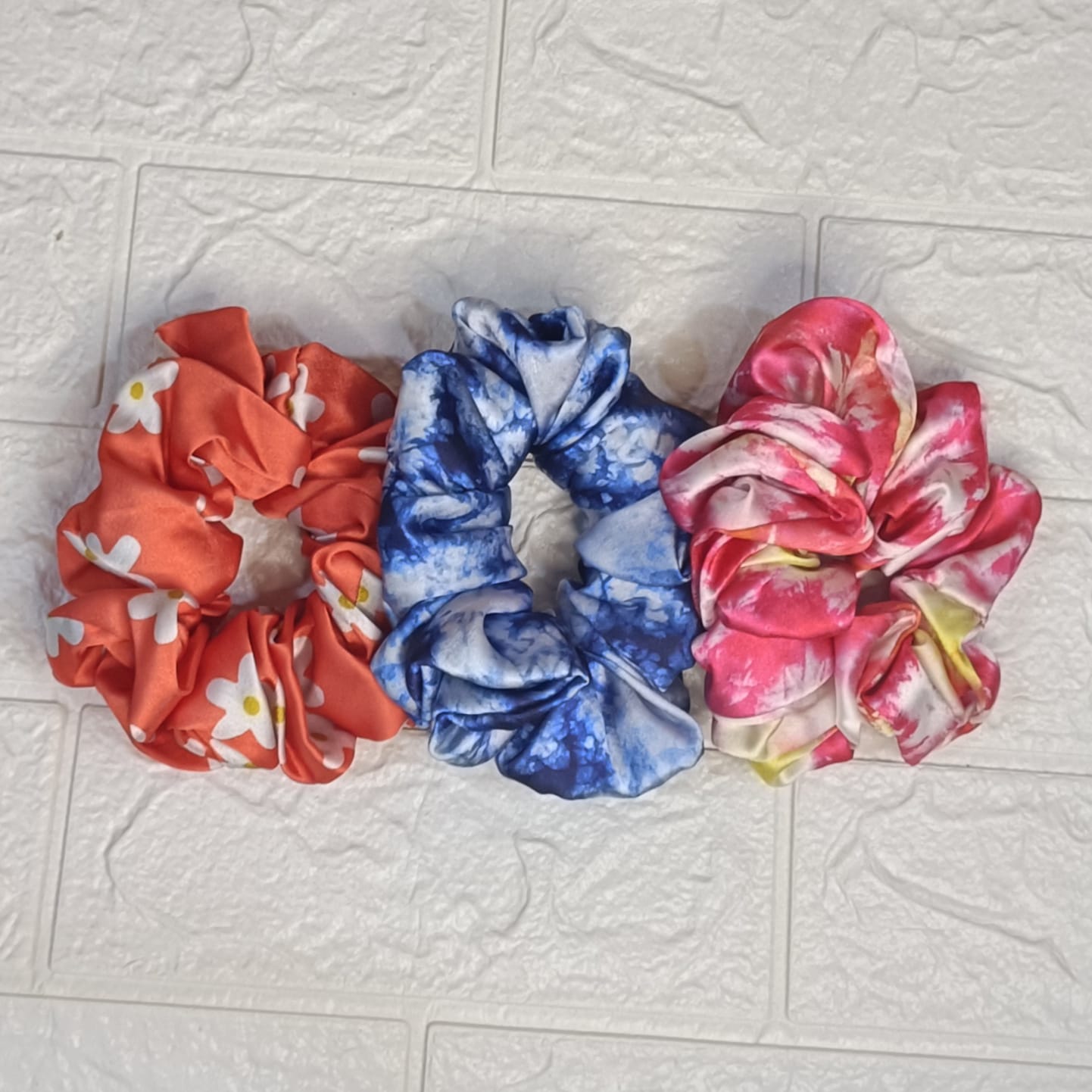 Holika Satin Scrunchies - Set of 3