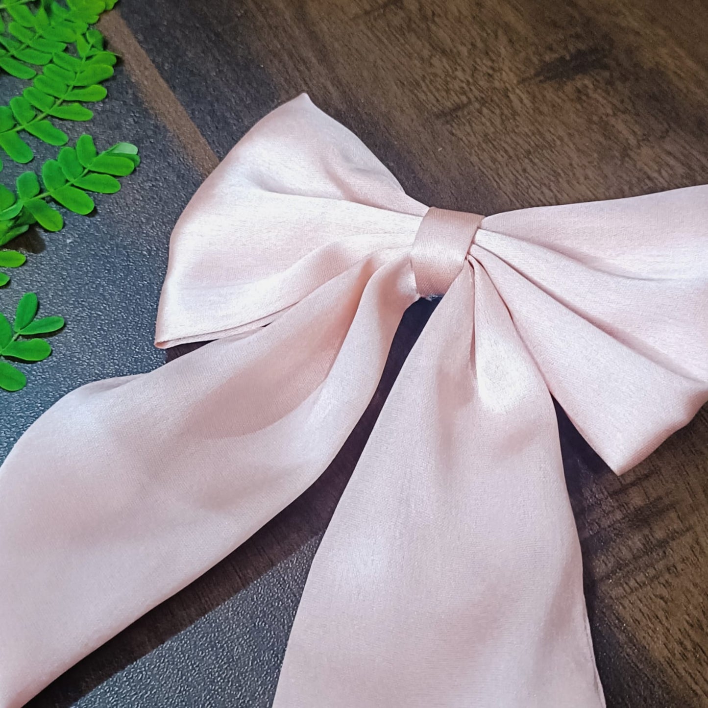 Akruti Satin Bow - Peach