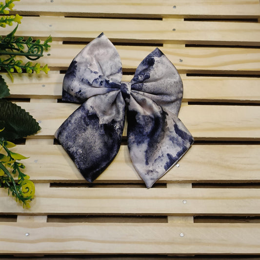 Cloud print satin bow